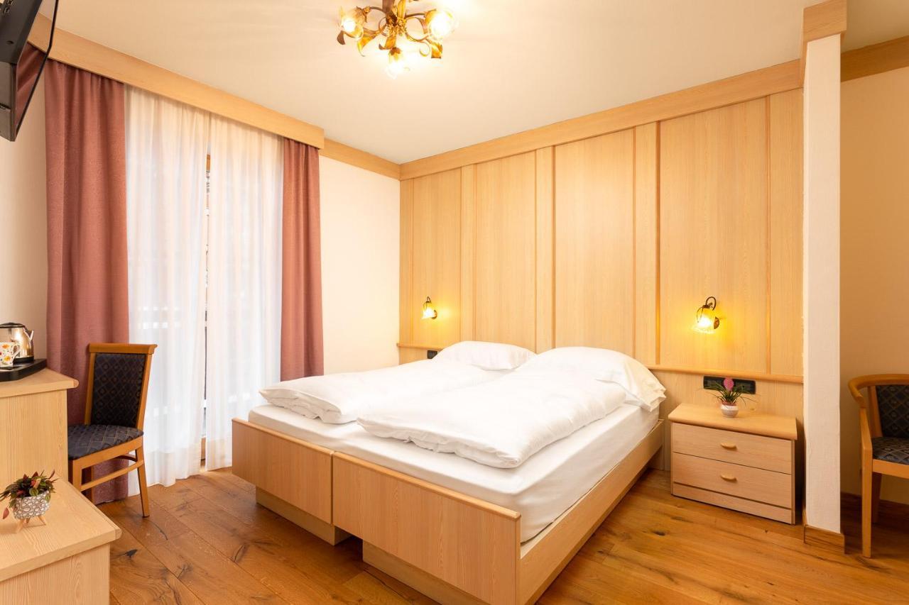 Hotel Pareda 까나제이 외부 사진