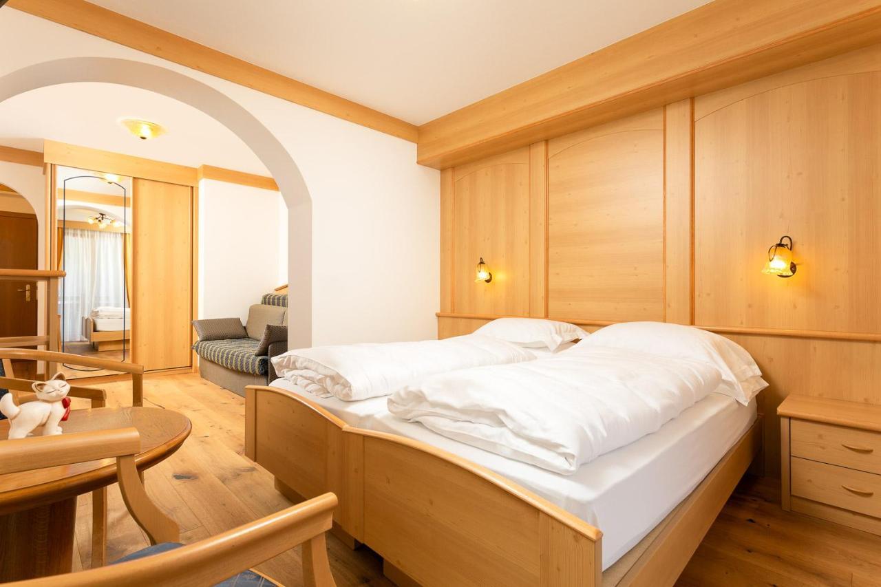 Hotel Pareda 까나제이 외부 사진