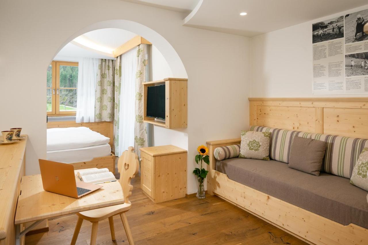Hotel Pareda 까나제이 외부 사진